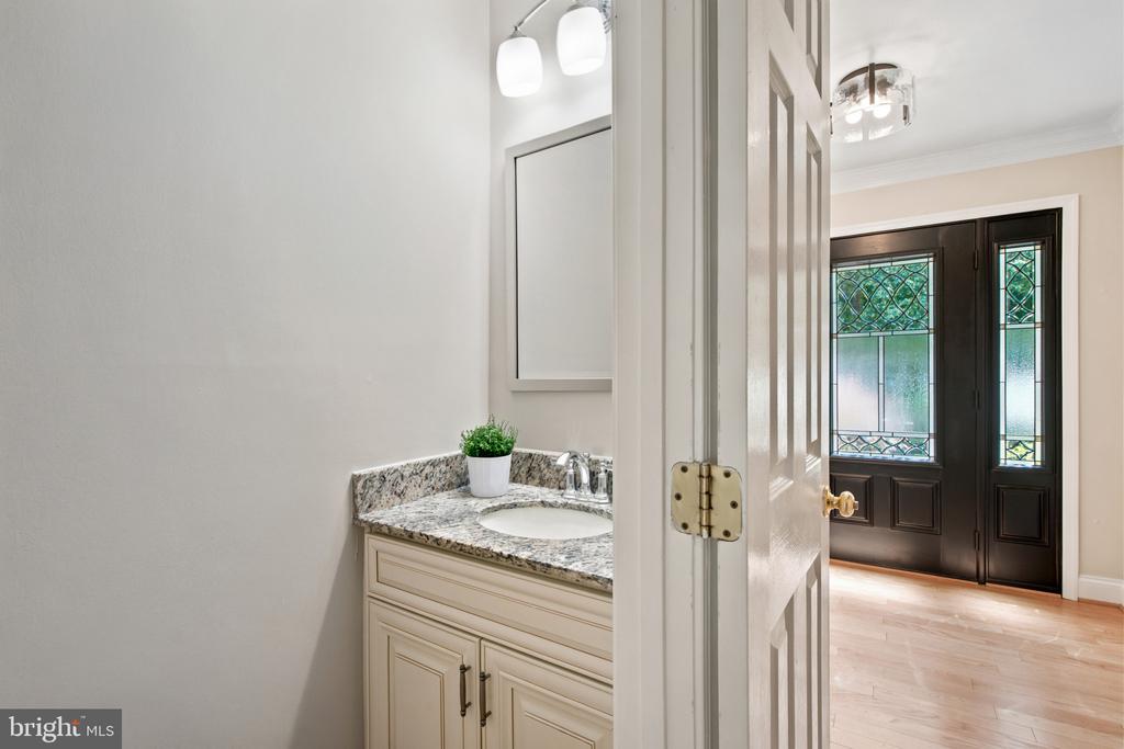 CROFTON WOODS | 1660 PATRICE CIRCLE