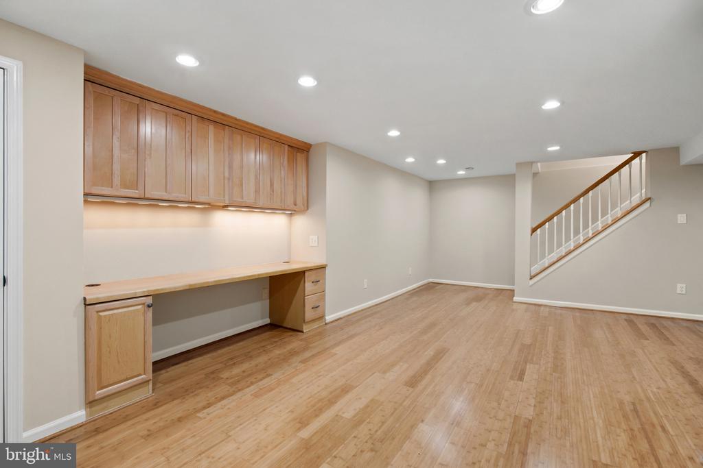 CROFTON WOODS | 1660 PATRICE CIRCLE