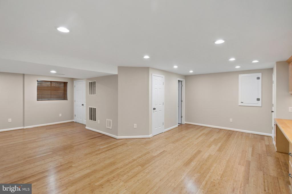CROFTON WOODS | 1660 PATRICE CIRCLE