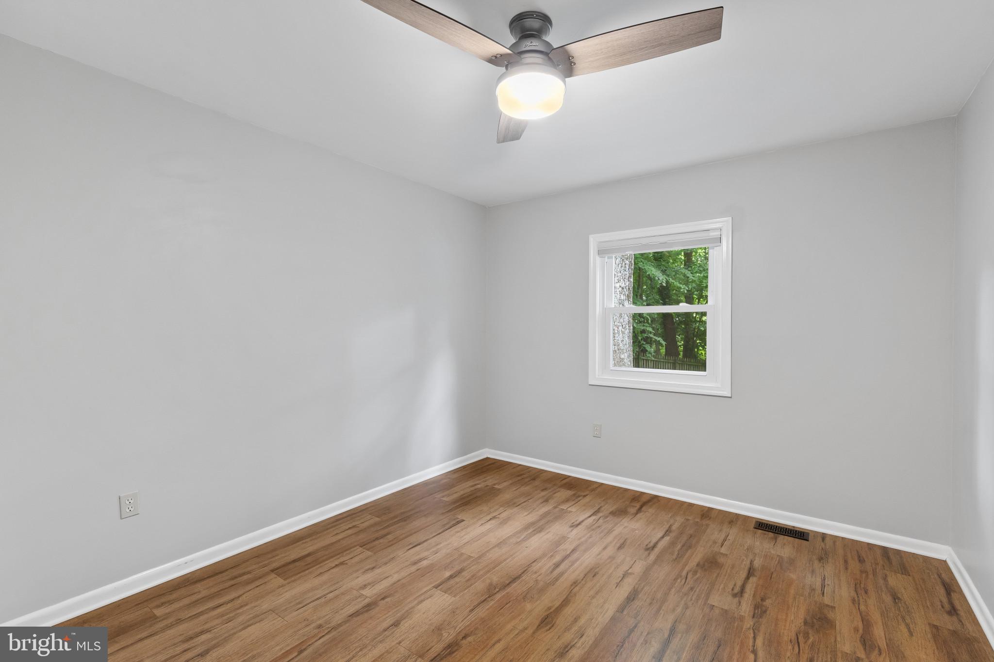 ROLLING KNOLLS | 617 WAYWARD DRIVE