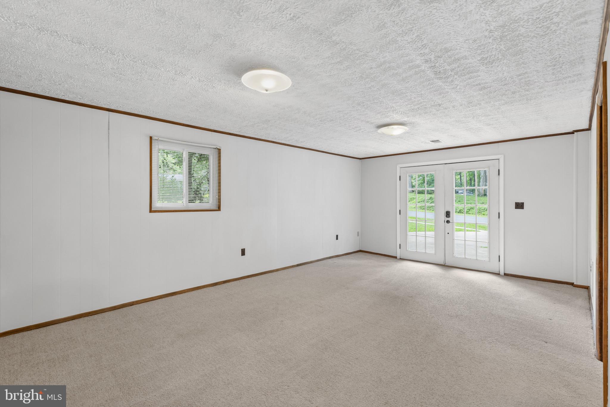 ROLLING KNOLLS | 617 WAYWARD DRIVE
