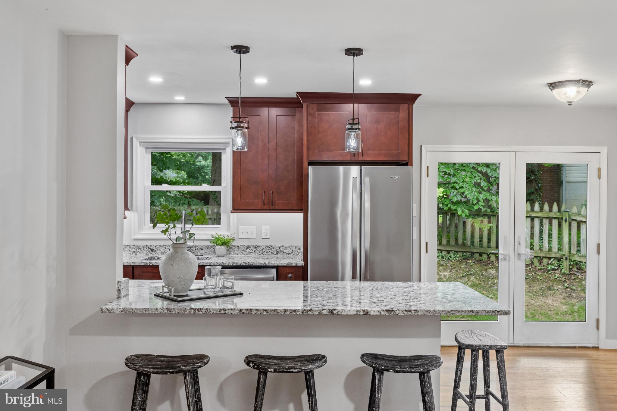 ROLLING KNOLLS | 617 WAYWARD DRIVE