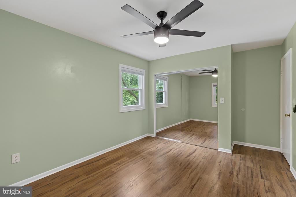 ROLLING KNOLLS | 617 WAYWARD DRIVE