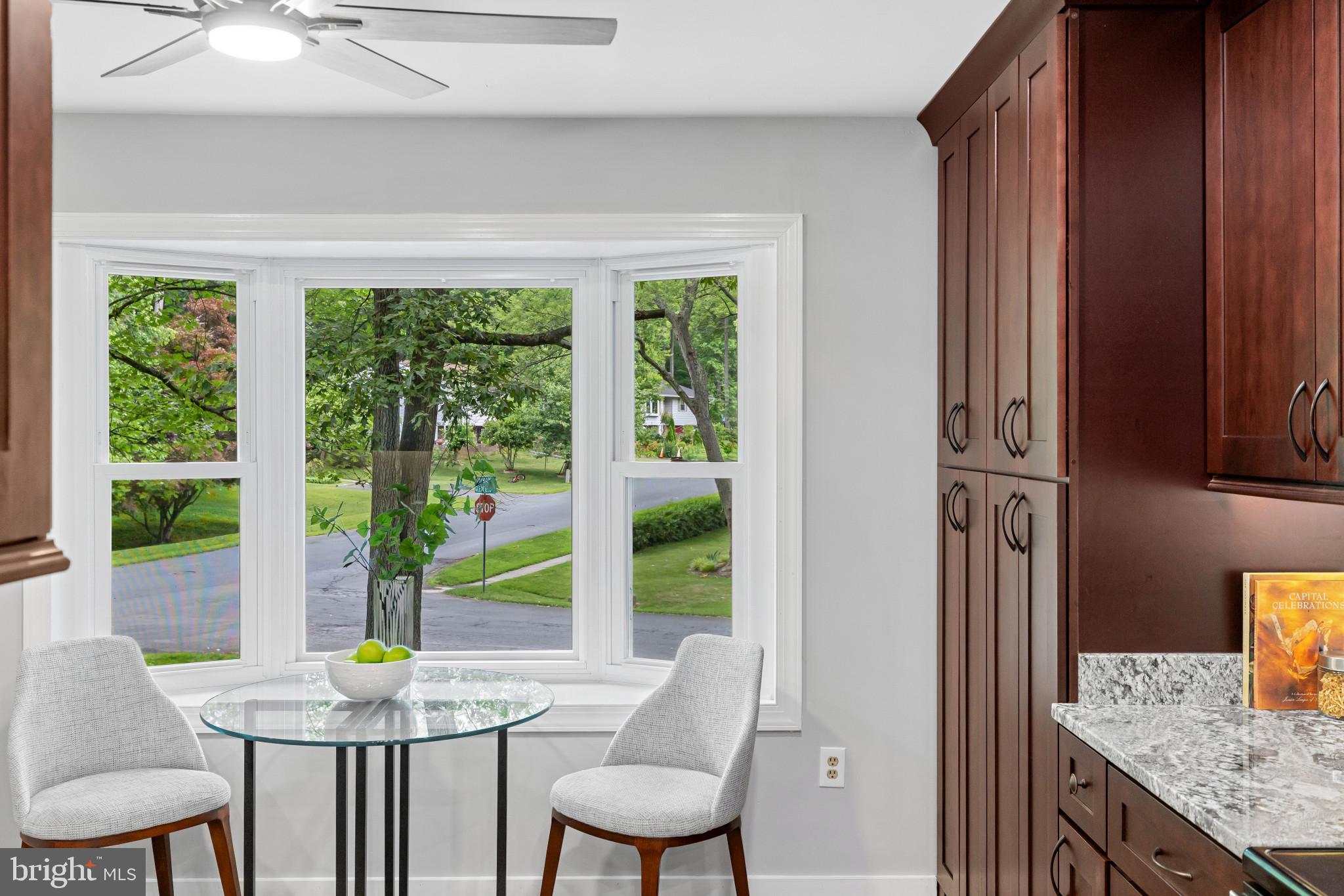 ROLLING KNOLLS | 617 WAYWARD DRIVE