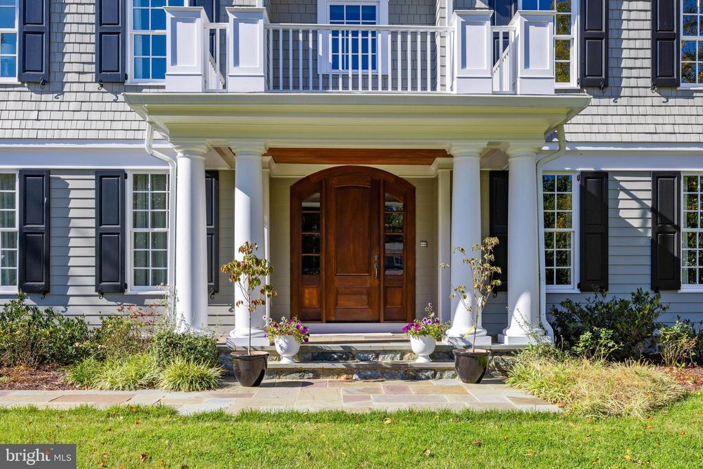 WEST ANNAPOLIS WATER VIEWS | 219 WARDOUR DRIVE