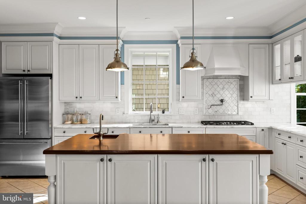 WEST ANNAPOLIS WATER VIEWS | 219 WARDOUR DRIVE