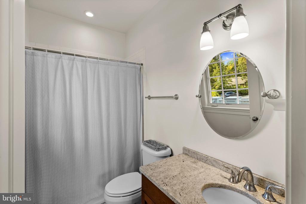 WEST ANNAPOLIS WATER VIEWS | 219 WARDOUR DRIVE