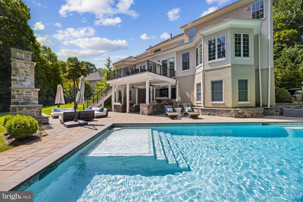 ANNAPOLIS LUXURY + POOL | 1614 ANNESLEY COURT