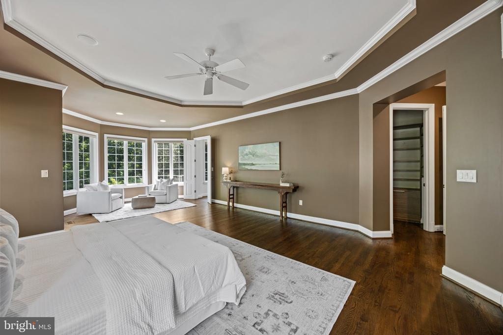 ANNAPOLIS LUXURY + POOL | 1614 ANNESLEY COURT