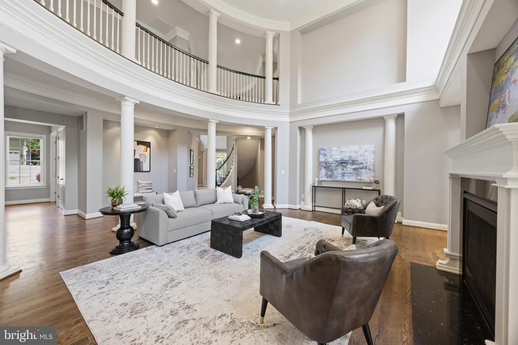 ANNAPOLIS LUXURY + POOL | 1614 ANNESLEY COURT