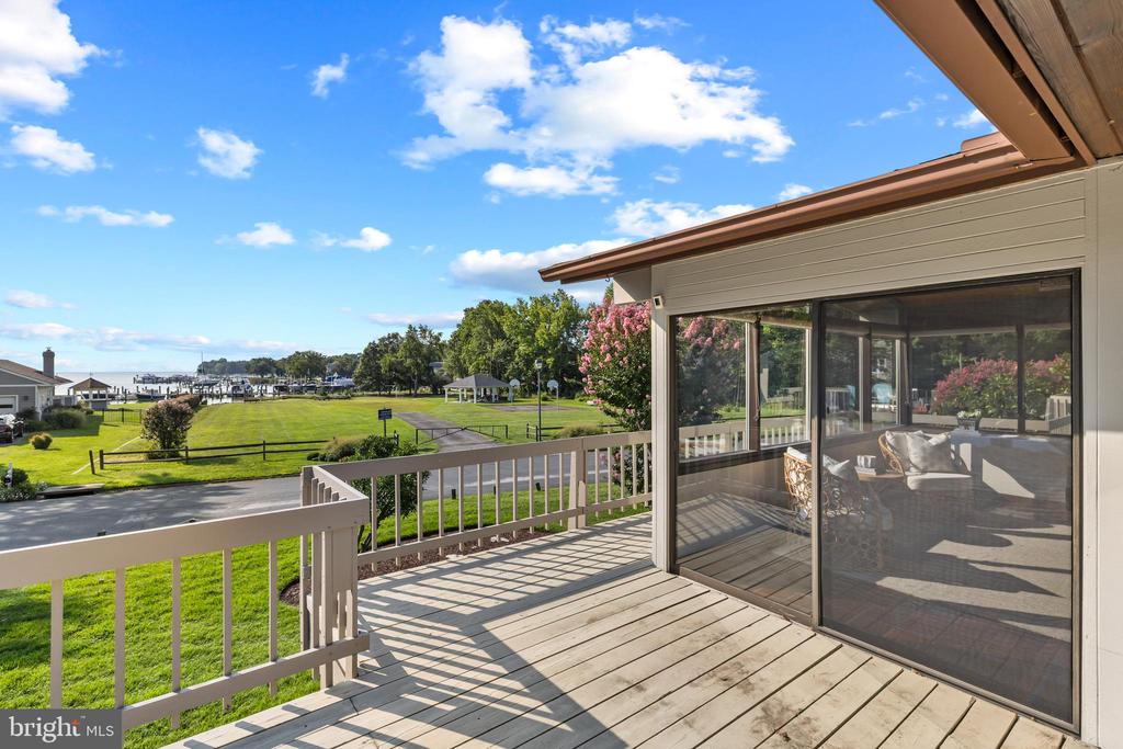 FISHING CREEK WATER VIEWS | 1527 GORDON COVE DRIVE