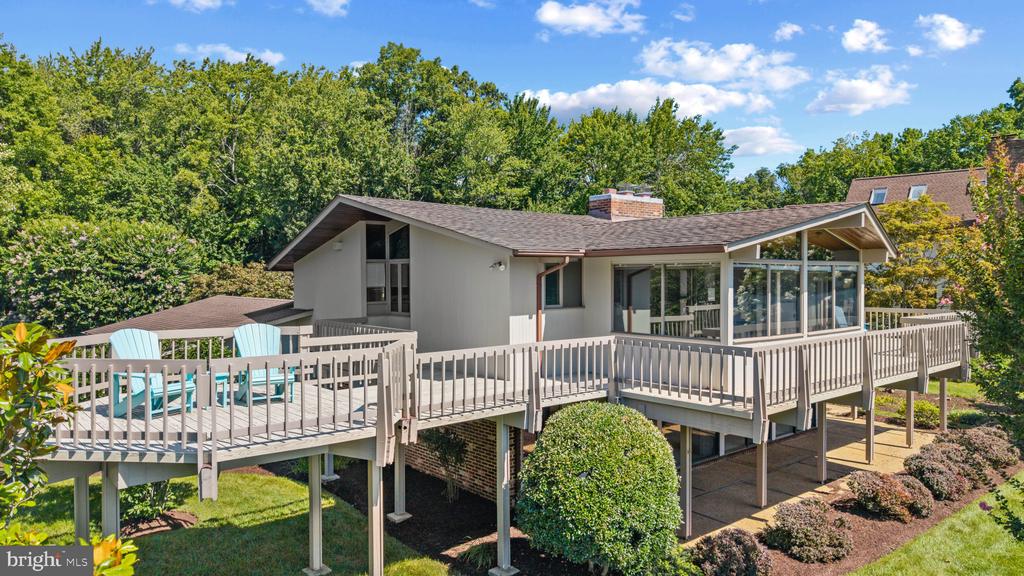 FISHING CREEK WATER VIEWS | 1527 GORDON COVE DRIVE
