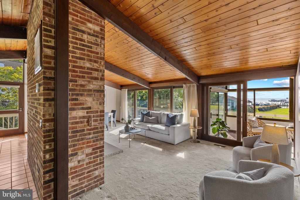 FISHING CREEK WATER VIEWS | 1527 GORDON COVE DRIVE