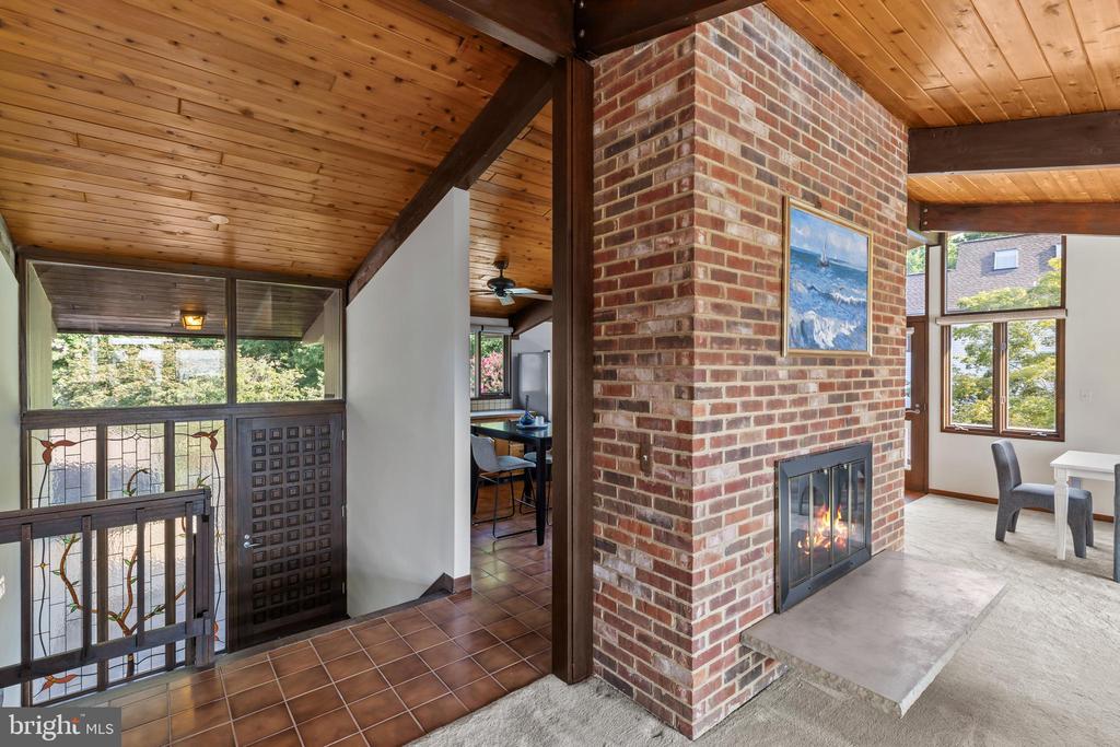 FISHING CREEK WATER VIEWS | 1527 GORDON COVE DRIVE