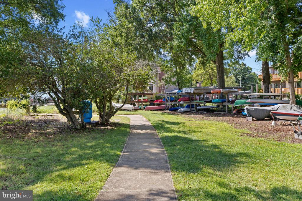 FISHING CREEK WATER VIEWS | 1527 GORDON COVE DRIVE