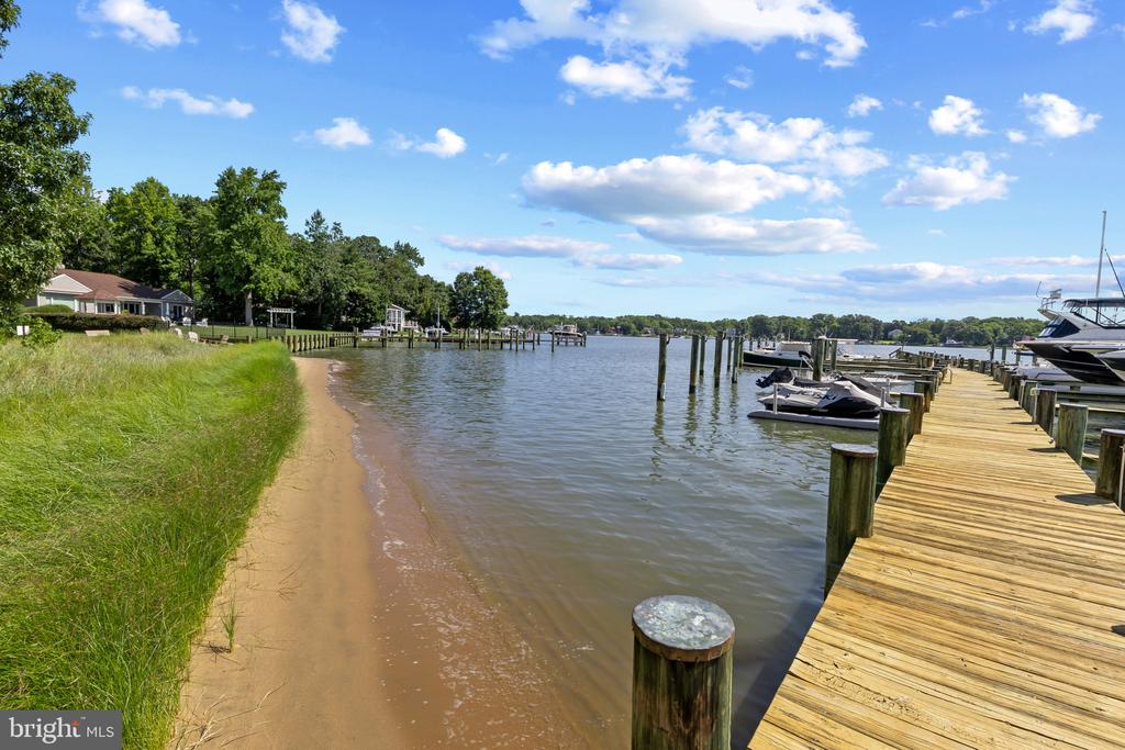 FISHING CREEK WATER VIEWS | 1527 GORDON COVE DRIVE