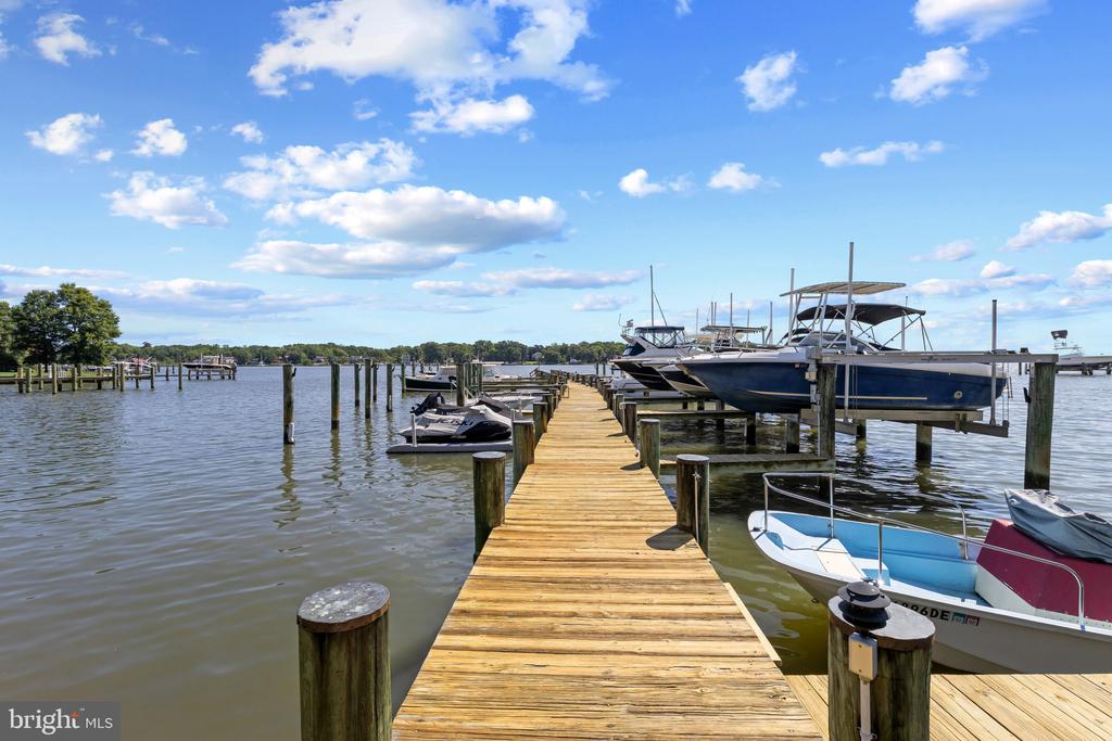 FISHING CREEK WATER VIEWS | 1527 GORDON COVE DRIVE