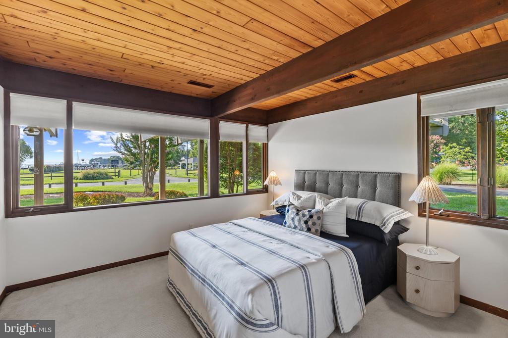 FISHING CREEK WATER VIEWS | 1527 GORDON COVE DRIVE