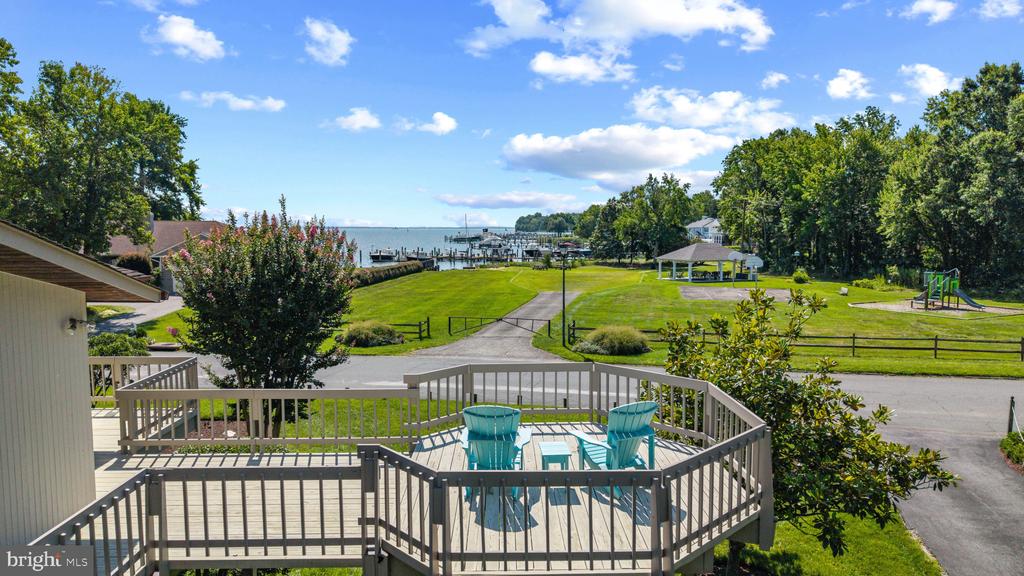 FISHING CREEK WATER VIEWS | 1527 GORDON COVE DRIVE