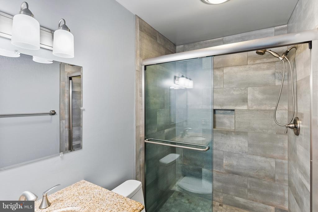 ANNAPOLIS WATERFRONT | 783 SONNE DRIVE