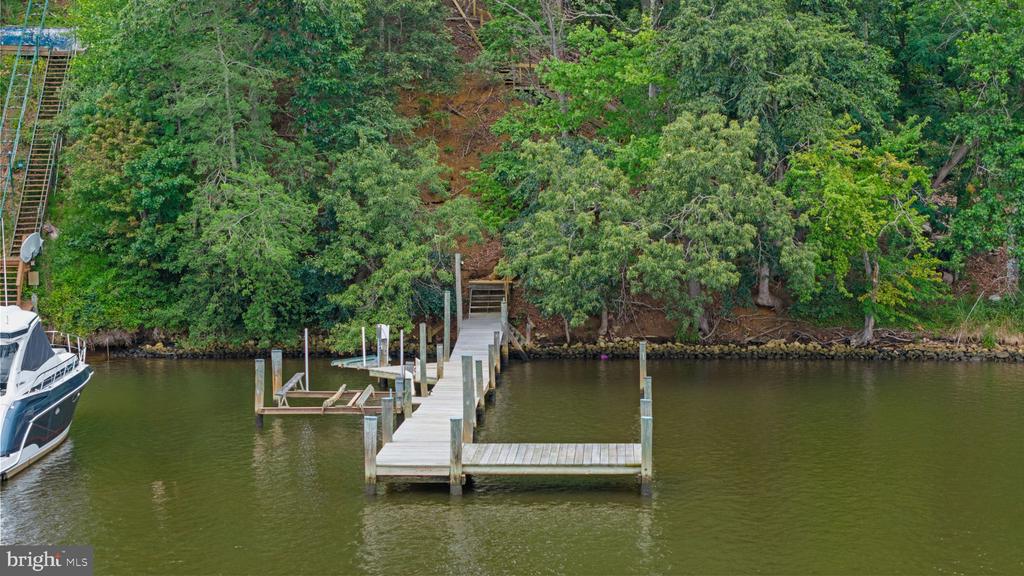ANNAPOLIS WATERFRONT | 783 SONNE DRIVE