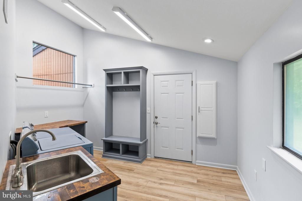 ANNAPOLIS WATERFRONT | 783 SONNE DRIVE