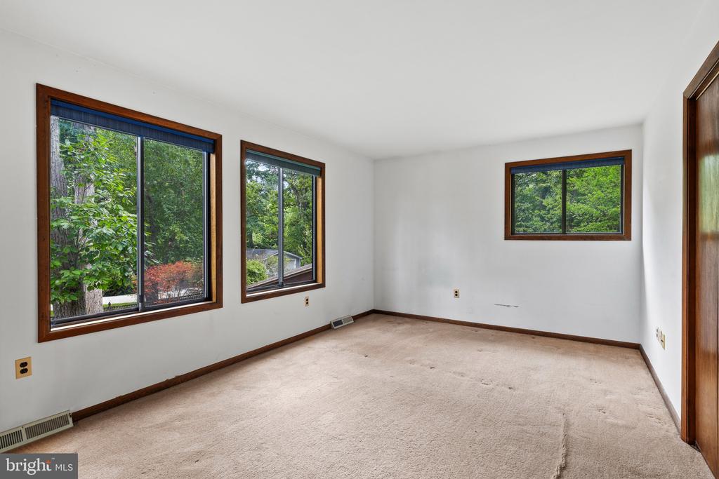 ANNAPOLIS WATERFRONT | 783 SONNE DRIVE