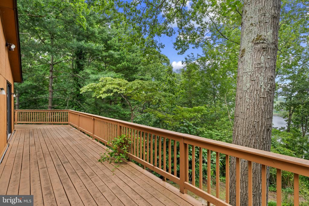 ANNAPOLIS WATERFRONT | 783 SONNE DRIVE