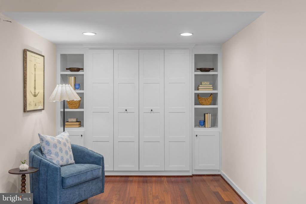 SPA CREEK EASTPORT CONDOo | 1 PRESIDENT POINT DRIVE Unit: A1