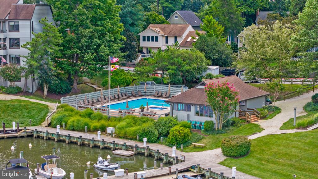 SPA CREEK EASTPORT CONDOo | 1 PRESIDENT POINT DRIVE Unit: A1