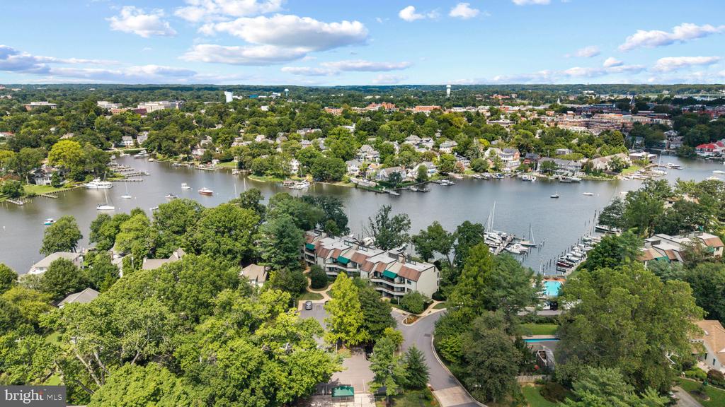 SPA CREEK EASTPORT CONDOo | 1 PRESIDENT POINT DRIVE Unit: A1
