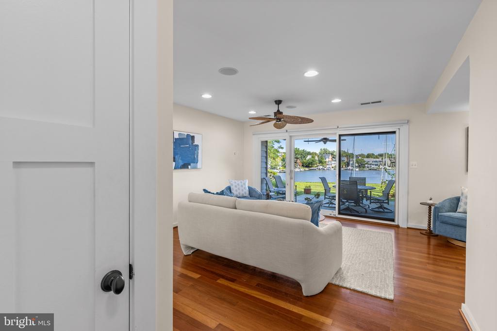 SPA CREEK EASTPORT CONDOo | 1 PRESIDENT POINT DRIVE Unit: A1