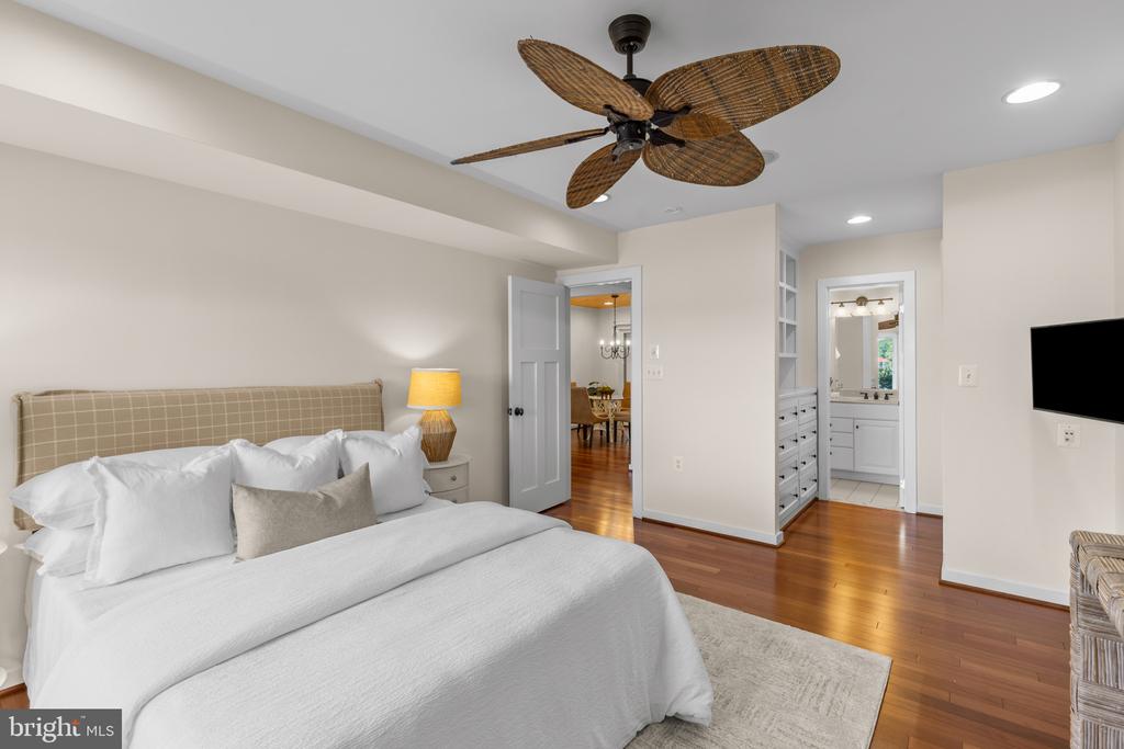 SPA CREEK EASTPORT CONDOo | 1 PRESIDENT POINT DRIVE Unit: A1
