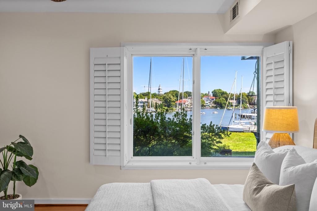 SPA CREEK EASTPORT CONDOo | 1 PRESIDENT POINT DRIVE Unit: A1