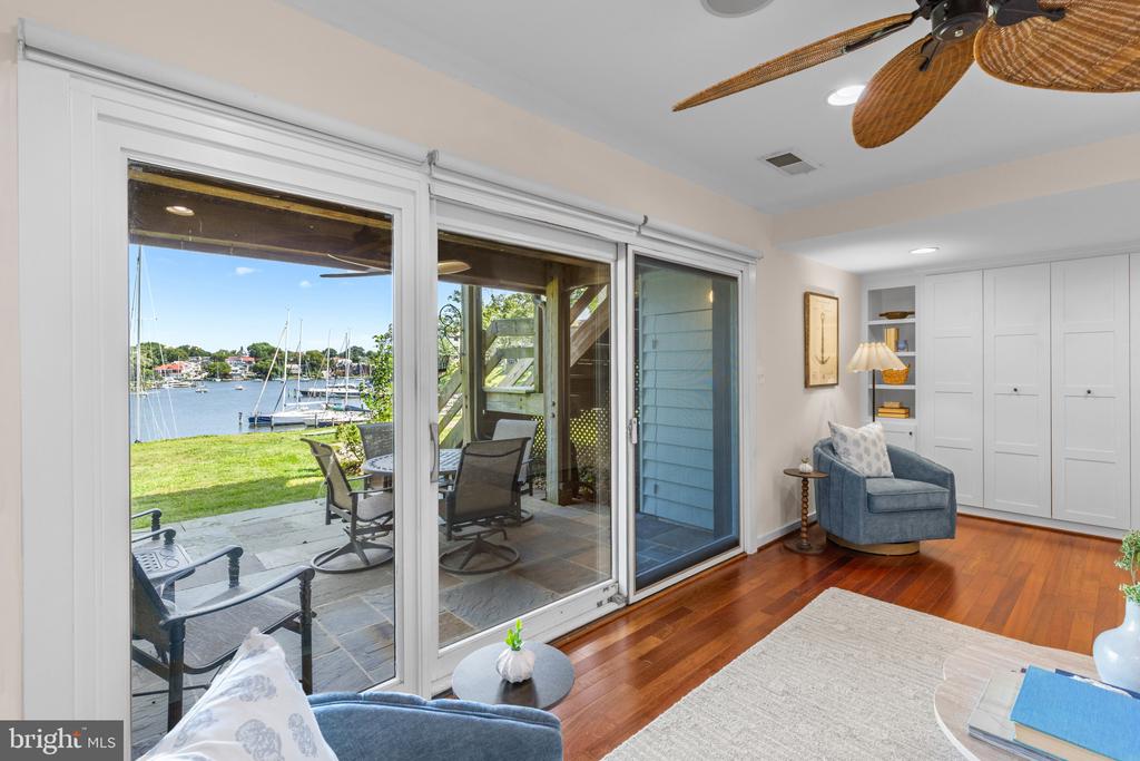 SPA CREEK EASTPORT CONDOo | 1 PRESIDENT POINT DRIVE Unit: A1