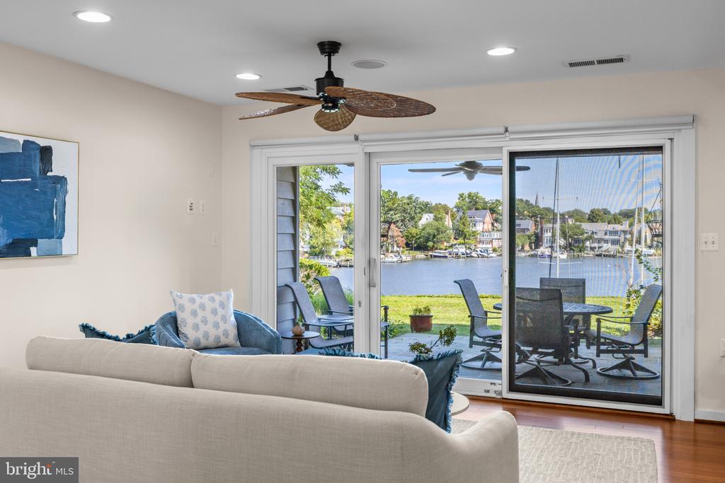 SPA CREEK EASTPORT CONDOo | 1 PRESIDENT POINT DRIVE Unit: A1