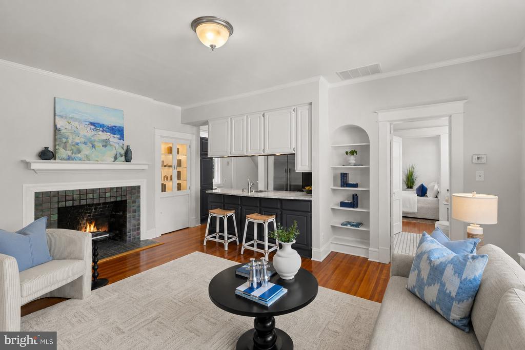 DOWNTOWN ANNAPOLIS LIVING | 16 DEAN STREET