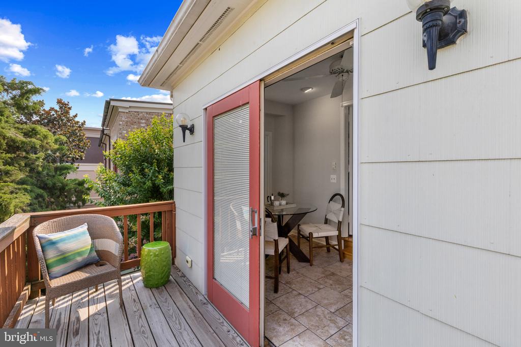 DOWNTOWN ANNAPOLIS LIVING | 16 DEAN STREET