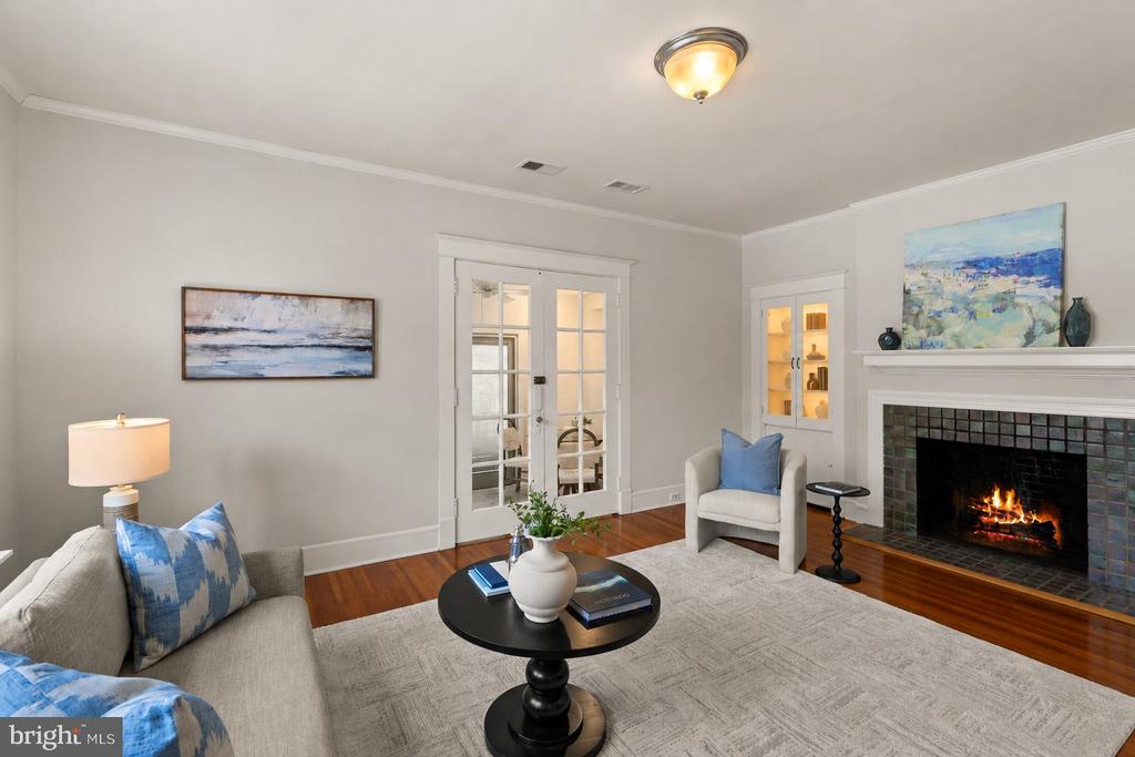 DOWNTOWN ANNAPOLIS LIVING | 16 DEAN STREET