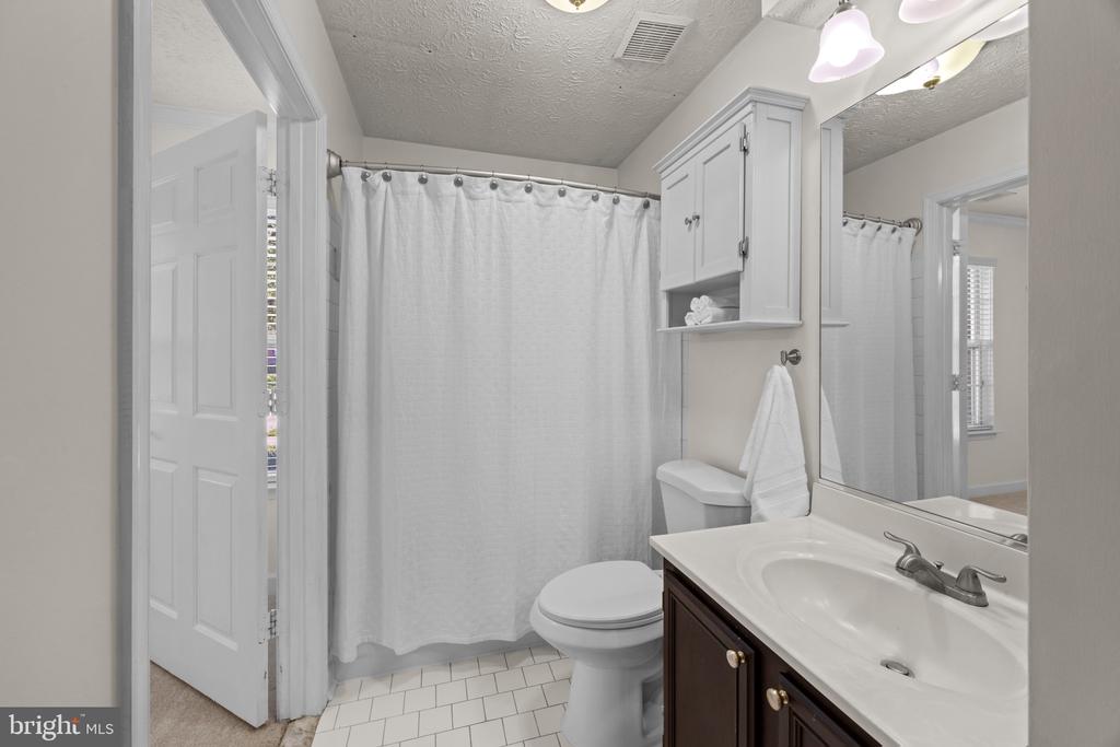 ANNAPOLIS CONDO | 607 ADMIRAL DRIVE Unit: 101