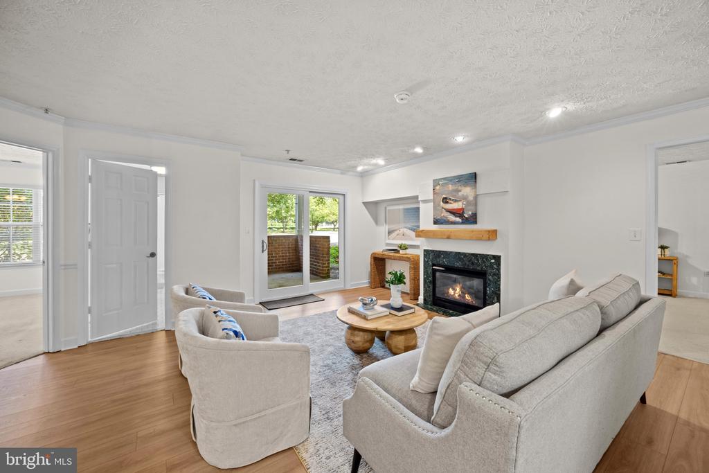 ANNAPOLIS CONDO | 607 ADMIRAL DRIVE Unit: 101