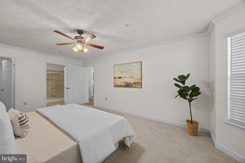 ANNAPOLIS CONDO | 607 ADMIRAL DRIVE Unit: 101