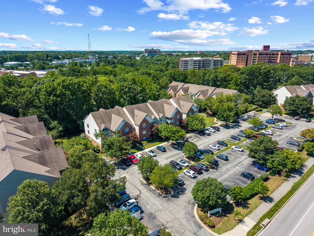 ANNAPOLIS CONDO | 607 ADMIRAL DRIVE Unit: 101