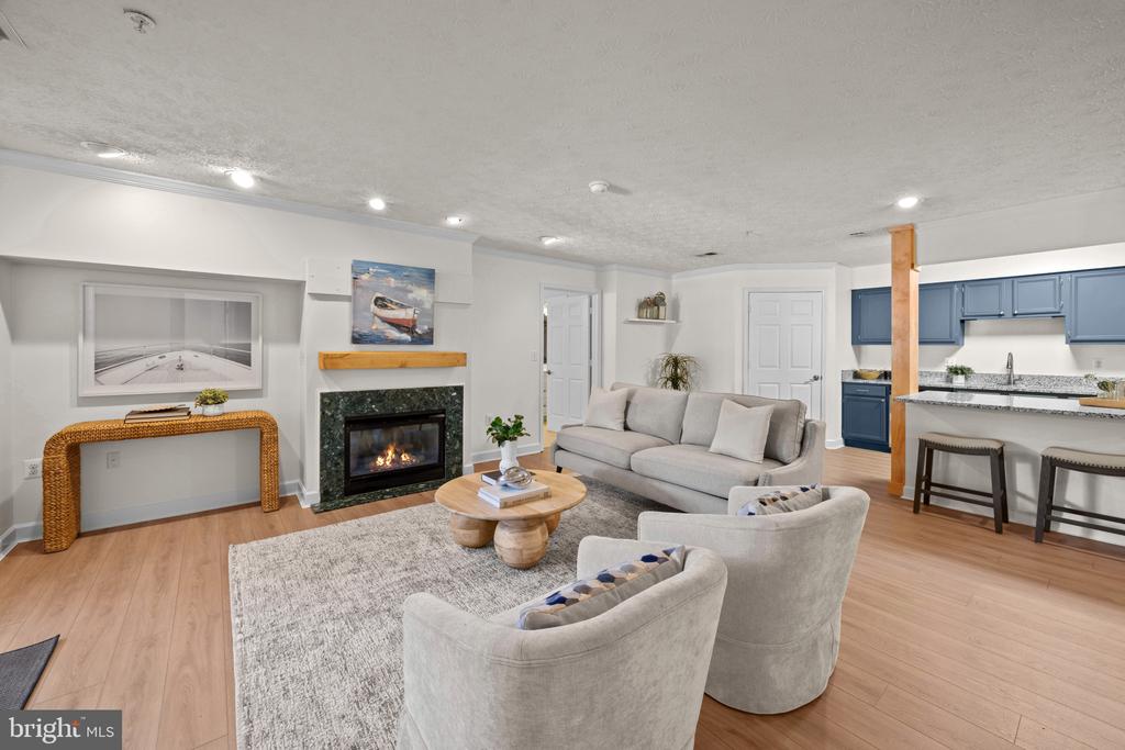 ANNAPOLIS CONDO | 607 ADMIRAL DRIVE Unit: 101