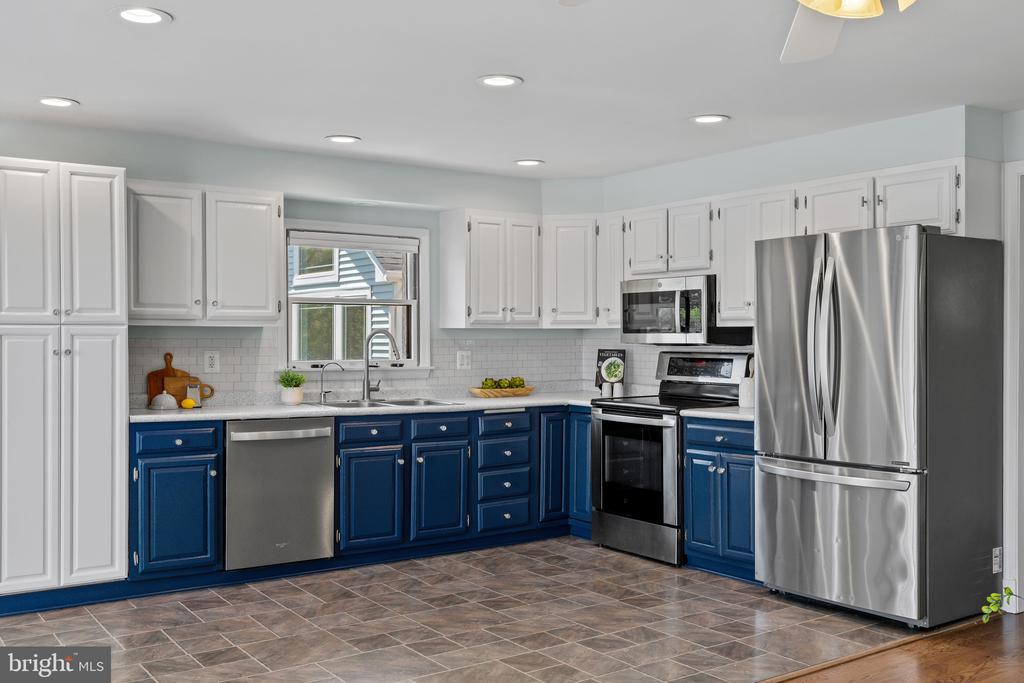 ARNOLD WATERFRONT | 971 FOREST DRIVE