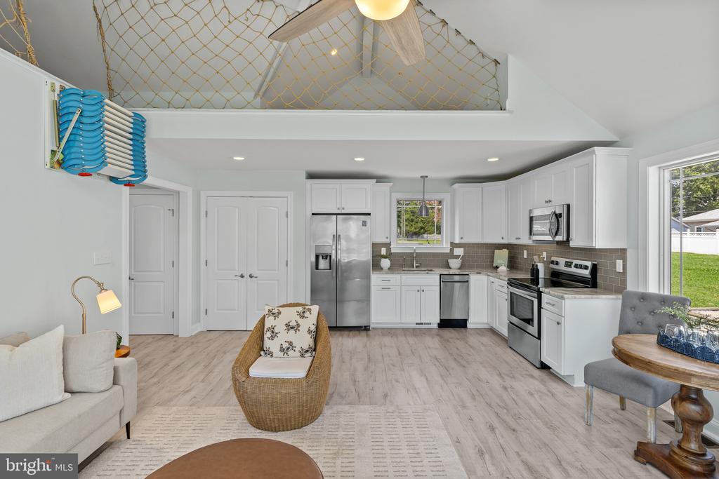 ARNOLD WATERFRONT | 971 FOREST DRIVE