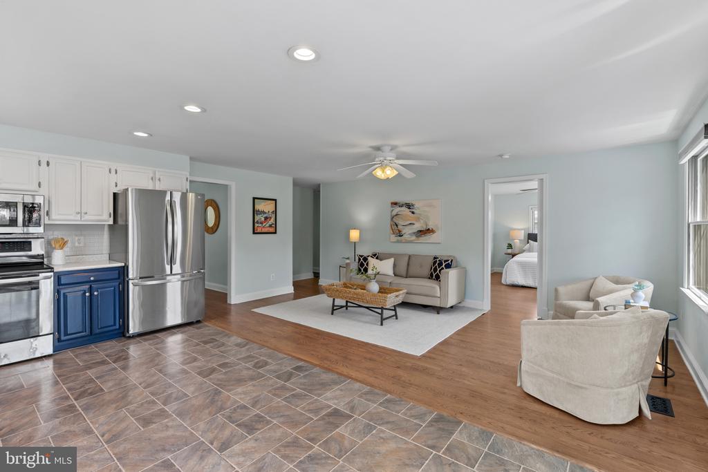 ARNOLD WATERFRONT | 971 FOREST DRIVE