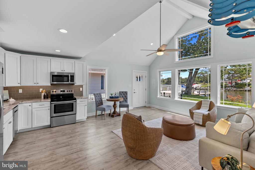 ARNOLD WATERFRONT | 971 FOREST DRIVE