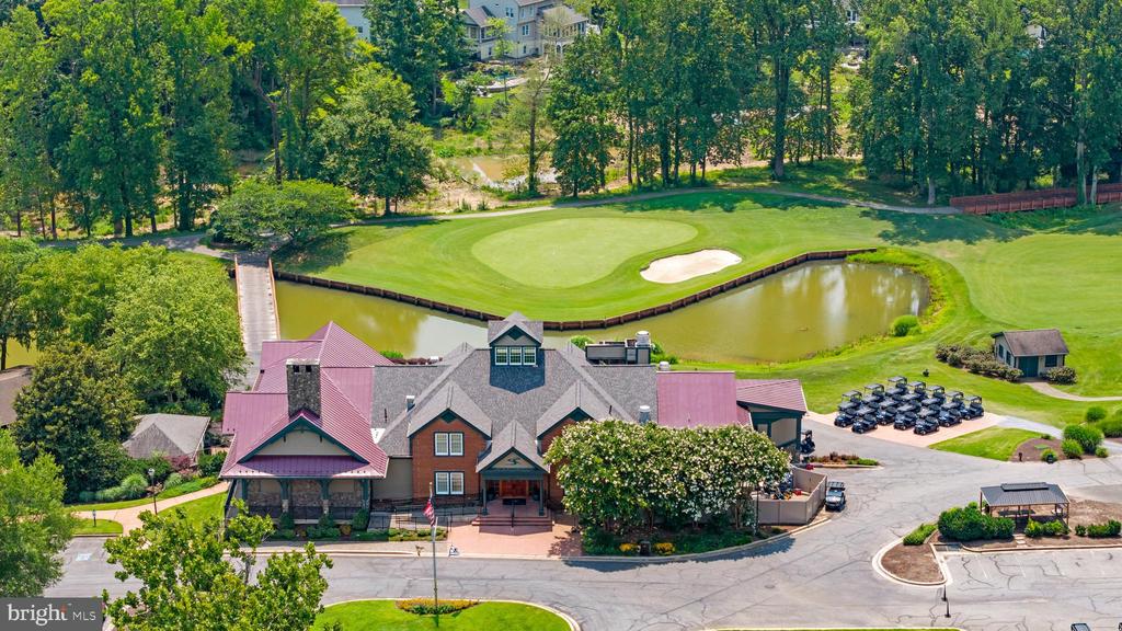LUXURY HOME ON GOLF COURSE | 17 PERDER LANE