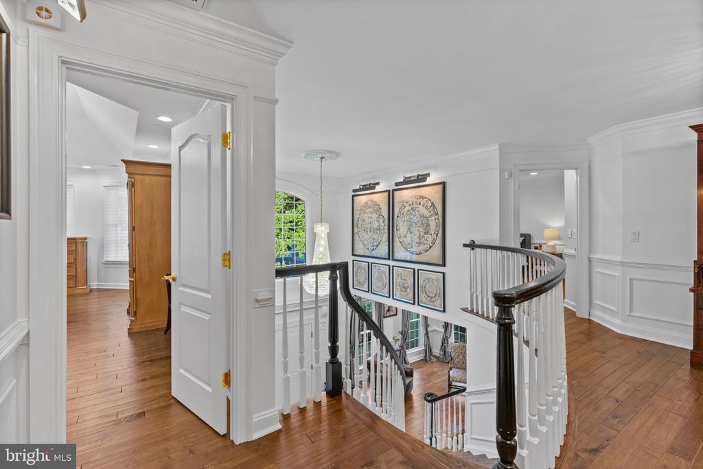 LUXURY HOME ON GOLF COURSE | 17 PERDER LANE